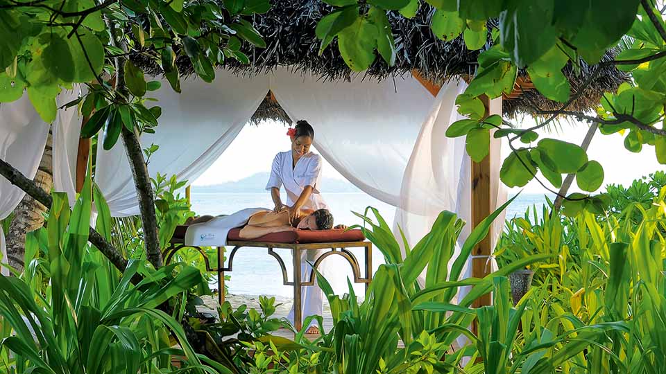 Enjoy a relaxing massage at Lemuria Seychelles